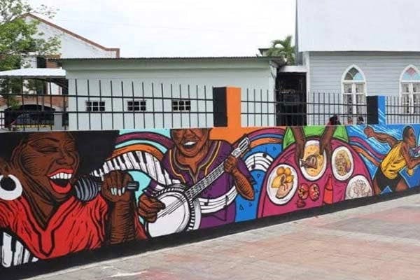 Panama City’s neighborhoods are sporting colorful new murals to celebrate the capital’s big birthday. Happy 500th PTY…¡Viva Panamá!