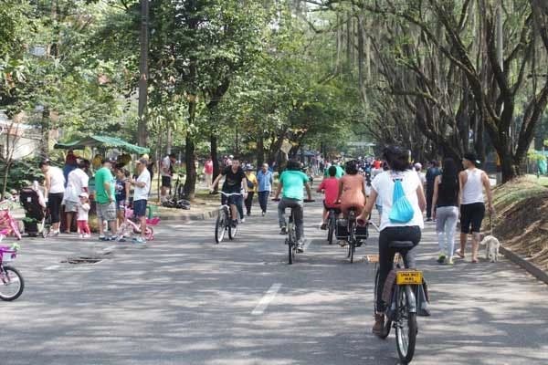 Enjoy Medellín’s Climate Along the Ciclovia