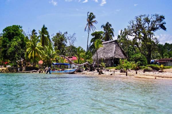 Five Popular Beach Towns in Panama