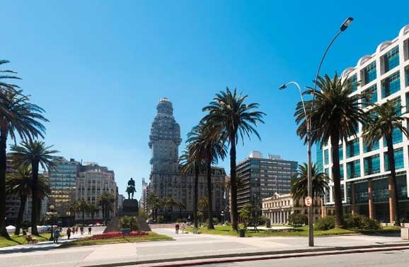 5 Reasons to Work Online from Uruguay